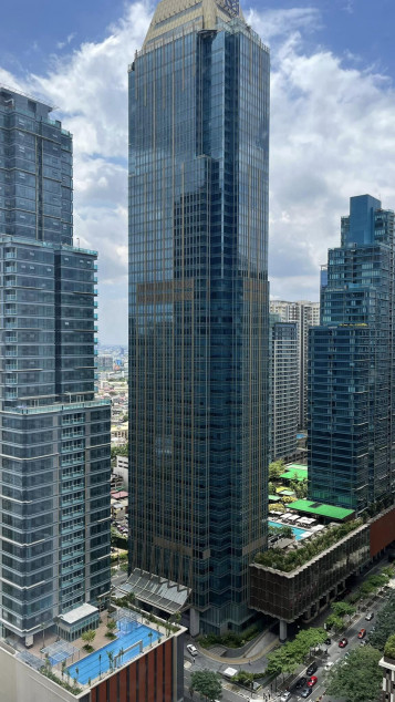 Clean Title RFO Fully Furnished 1BR For Sale At Avida Towers Turf BGC Taguig