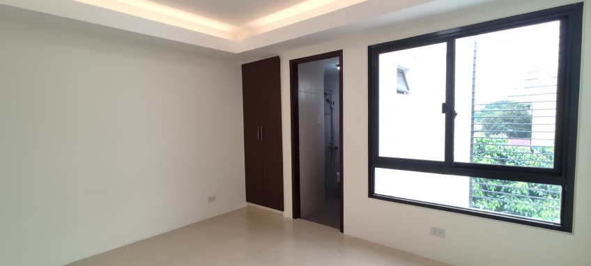 For Sale Brand New Triplex Townhouse in Kamuning Quezon City