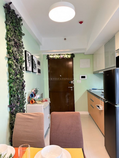 For Sale: Furnished Studio Unit  in The Viceroy, Mckinley Hill, Taguig