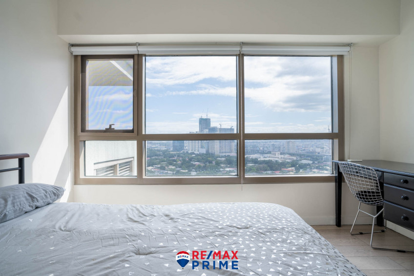 2 Bedroom Condo for Sale in The Residences At Greenbelt Makati City