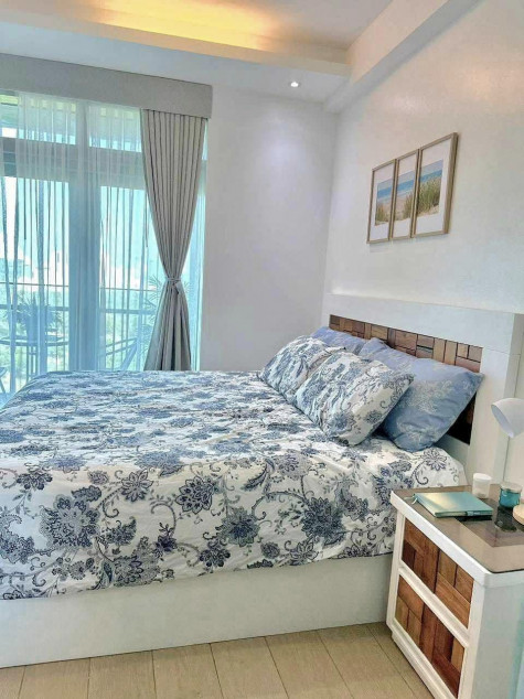 2 Bedroom 8 Forbestown Road For Sale Condo BGC Taguig