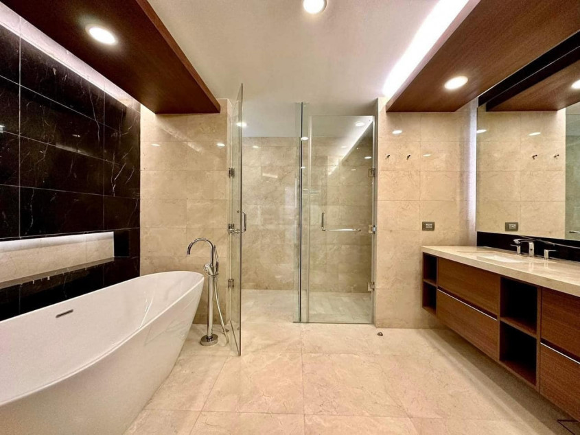 For Sale Two Roxas Triangle Makati Brand New Condo For Sale A Series 3BR