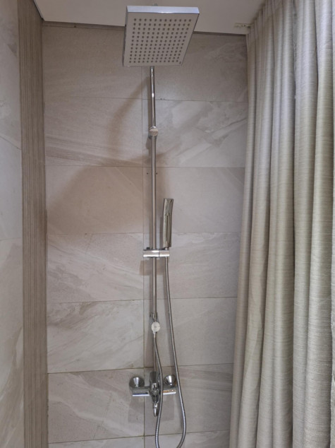 Invest For P 35k A Month For This Corner 1 Br Unit For Sale In Between Mandaue & Cebu City