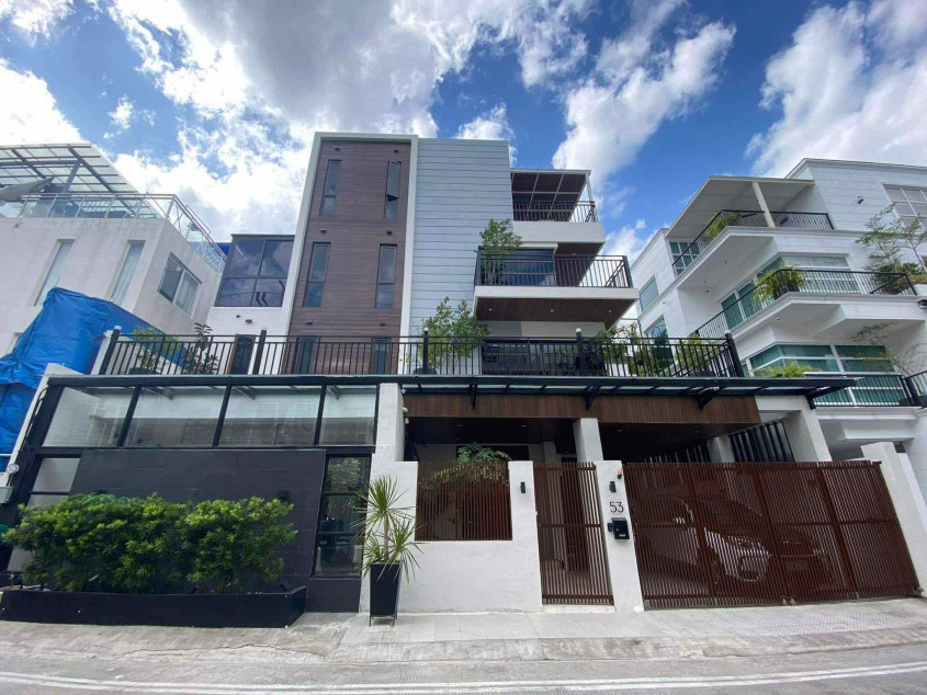 House and Lot for Sale with 4 Bedrooms in Acacia Estates Mahogany Place 3