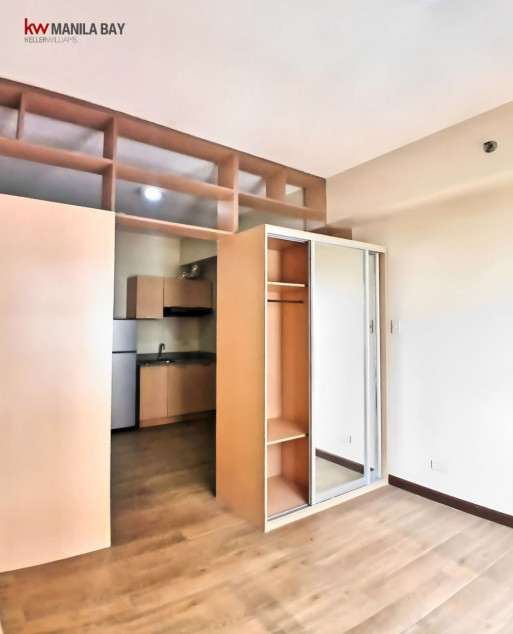 Studio Unit At Paseo Verde At Real Condominium, Las Piñas