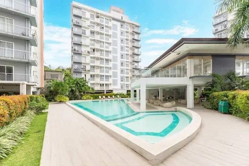 Bristol Parkway Place Rush Sale, 2 Bedroom W Bal, P/house Panoramic View Alabang