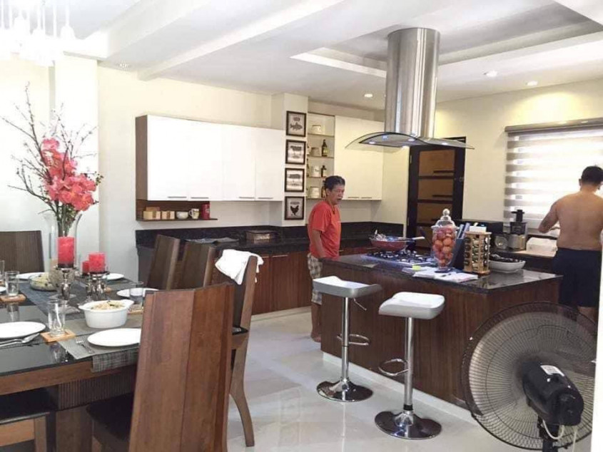 3-Storey House And Lot For Sale iIn Fortunata Village, Parañaque