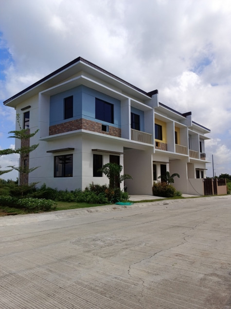 House and Lot at Villas Phase 3 at Golden Horizon in Trece Martires, Cavite