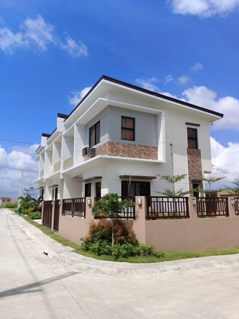 House and Lot at Villas Phase 3 at Golden Horizon in Trece Martires, Cavite