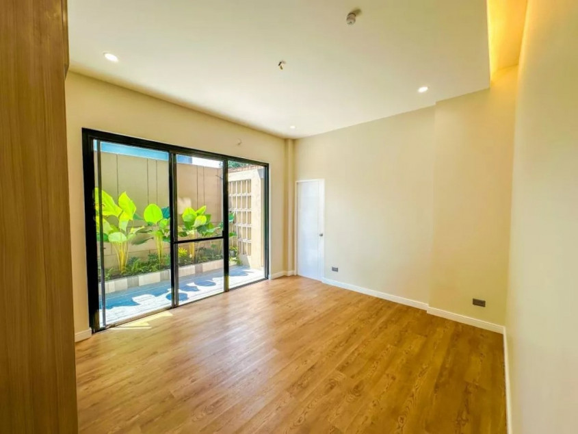 Elegant Brand New Single Detached House In BF Homes Paranaque City With Pool