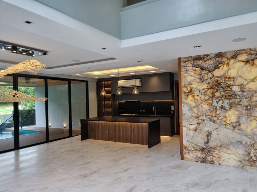 House and Lot for Sale in Ayala Westgrove Heights