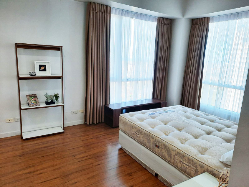 2BR Condo Plus Maids QTR + Parking for Rent -  Marco Polo Residences Tower 1