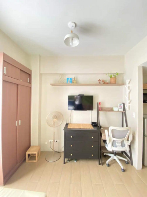 Condo For Sale In 150 Newport Boulevard Pasay City Near NAIA 3