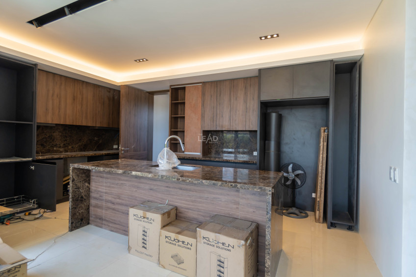 House and Lot for Sale in Alabang West