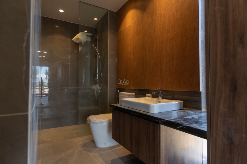 House and Lot for Sale in Alabang West