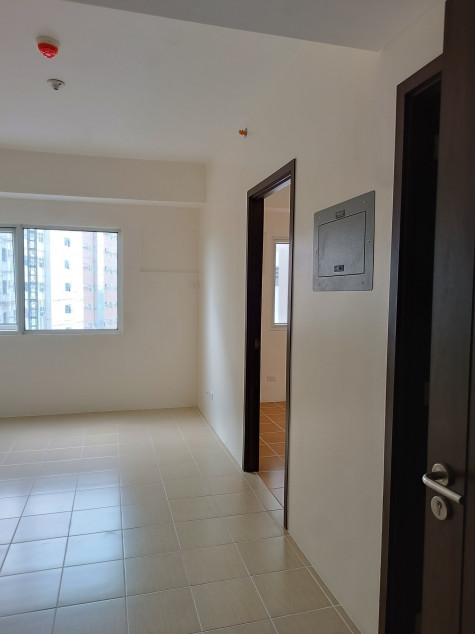 2 Bedroom Condominium For Sale RFO Covent Garden in Sta. Mesa, Manila