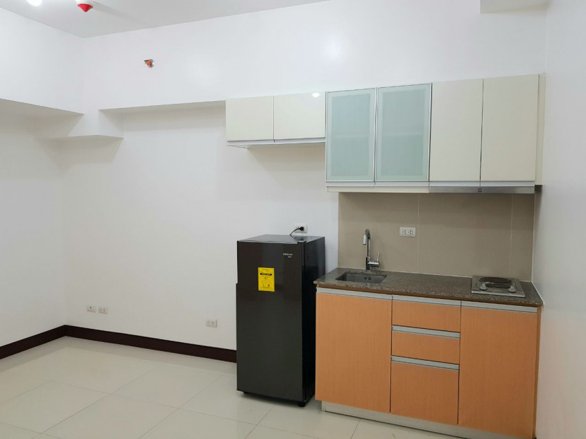 Studio Condo For Sale At The Viceroy, McKinley Hill, Taguig (Unit 12G)