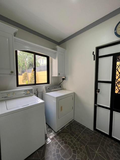 6-bedroom House For Sale, Heritage Place, Brgy. Cutcut, Angeles City, Pampanga