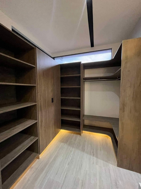 5-bedroom House For Sale, Clark Manor Subd, Brgy. Duquit, Mabalacat, Pampanga