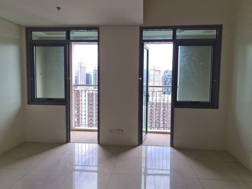 For Sale: 2-Bedroom Condo Unit in Park West, 7th Ave. Corner 36th St., BGC, Taguig