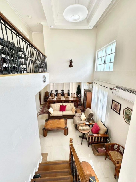 Elegant House And Lot For Sale In Versailles Alabang Village, Daang Hari, Las Piñas