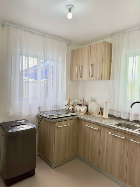 Brand New House For Rent: Bloomfield Unit Located In Timog Residences