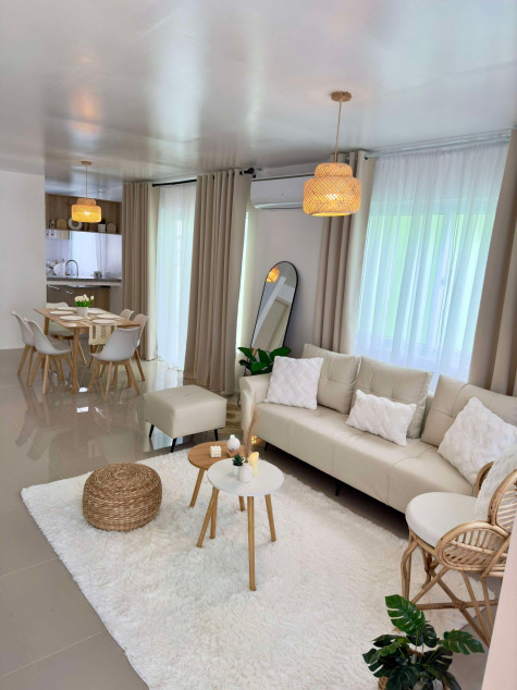 Brand New House For Rent: Bloomfield Unit Located In Timog Residences