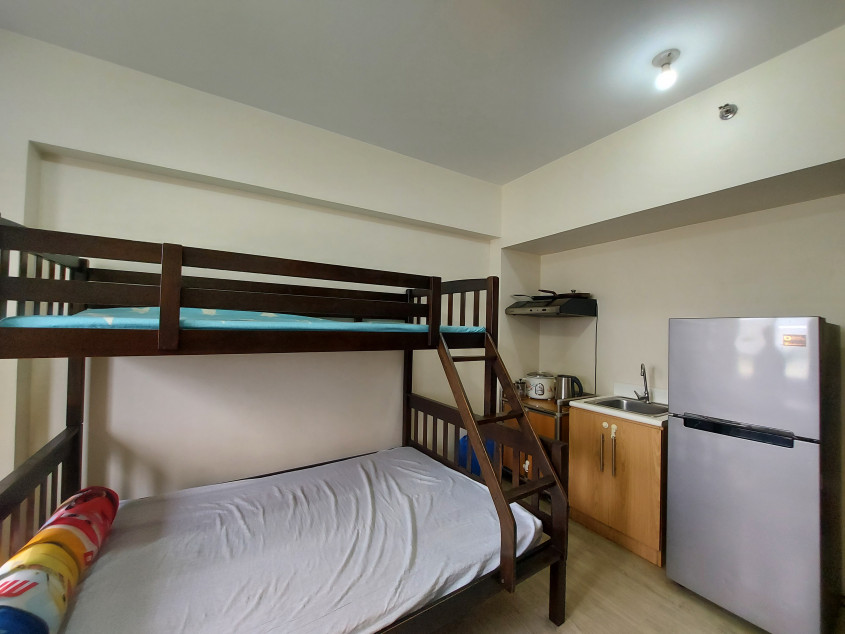 Fully-furnished Studio Condo Unit at Amaia Steps Sucat