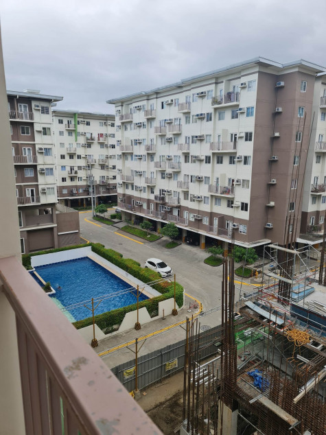 Fully-furnished 1-BR Condo Unit at Amaia Steps Sucat
