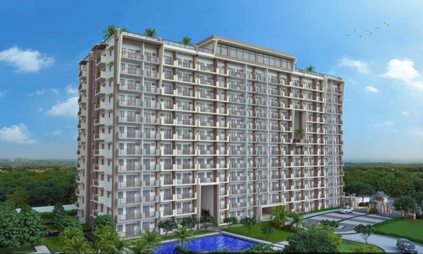 For Sale: Calathea Place 2BR end unit w parking near BF Homes AIRPORT, Parañaque