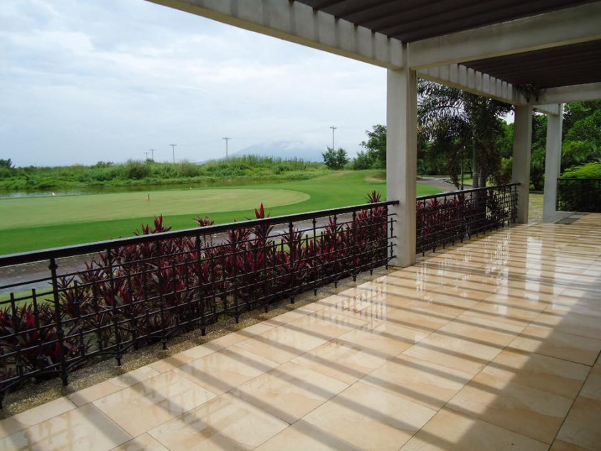 Beverly Place With Golf Club Beside SM City Pampanga