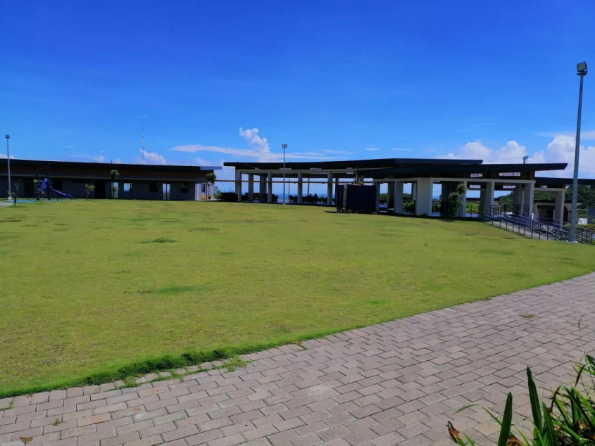 For Sale Beautiful Family House With Beautiful View In Compostela Cebu