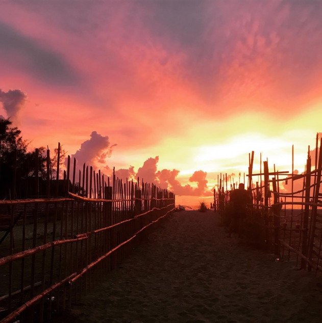 Budget Beach Lot in Liwliwa (Liwa), San Felipe, Zambales