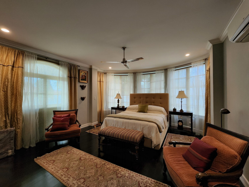 5 Bedroom Mansion House Near Clark For Sale, Angeles City, Pampanga