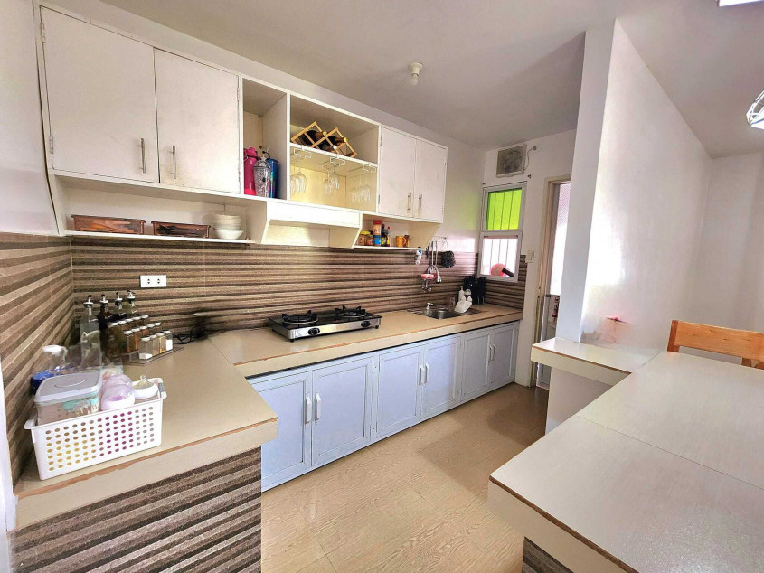 Corner House & Lot For Sale In St. Ignatius Subdivision