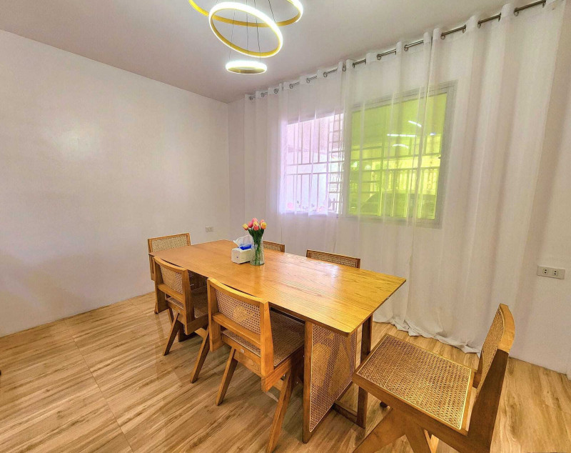 Corner House & Lot For Sale In St. Ignatius Subdivision