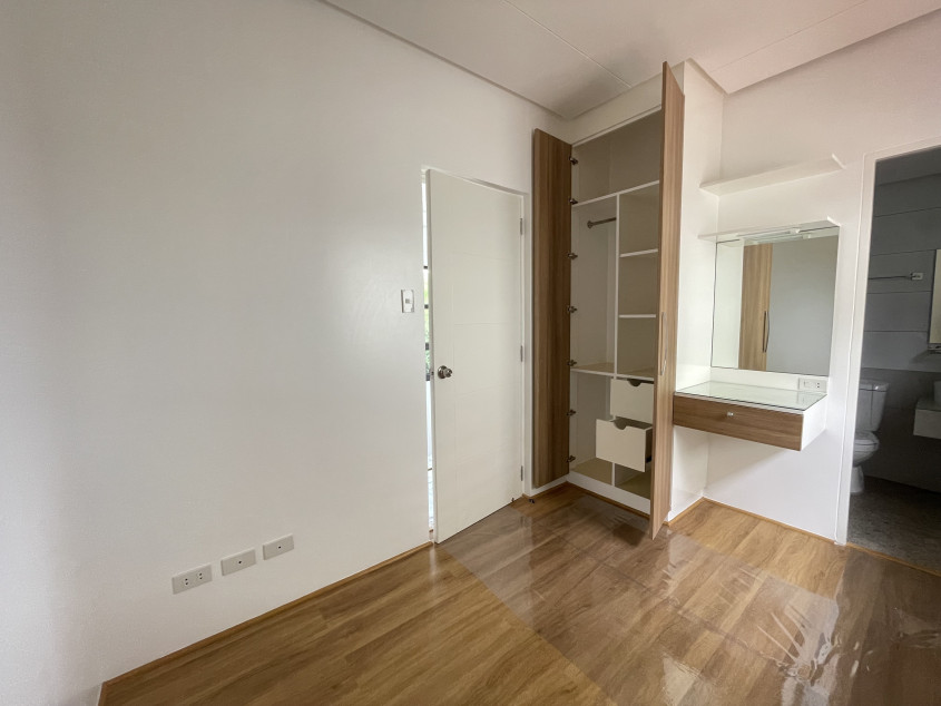 4 bedroom Ready for Occupancy House for Sale at The Grand Parkplace Imus Cavite