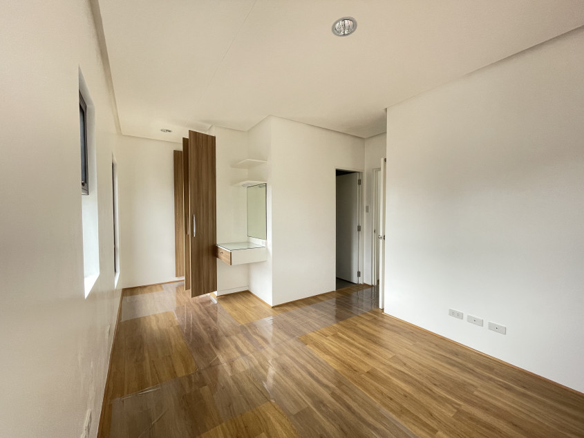 4 bedroom Ready for Occupancy House for Sale at The Grand Parkplace Imus Cavite