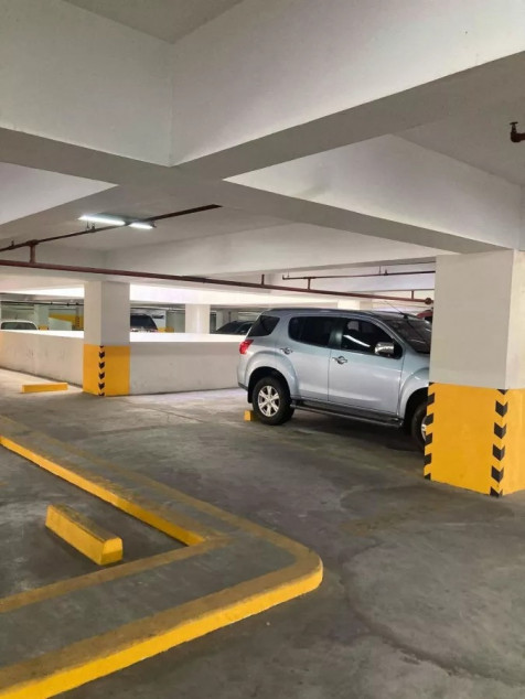 Avida Towers Alabang 1 Bedroom Condo with Parking for Sale