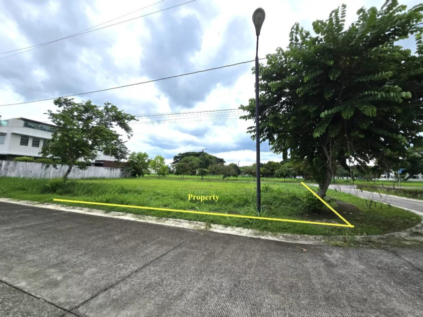 329 sqm Treveia Nuvali Vacant Lot for Sale in Calamba Laguna