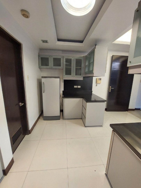 For Sale Unit In Residence One San Pablo St Brgy. Kapitolyo Pasig City