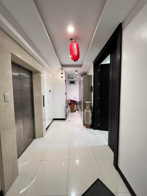 Upgraded San Juan Condo — Below Market Value