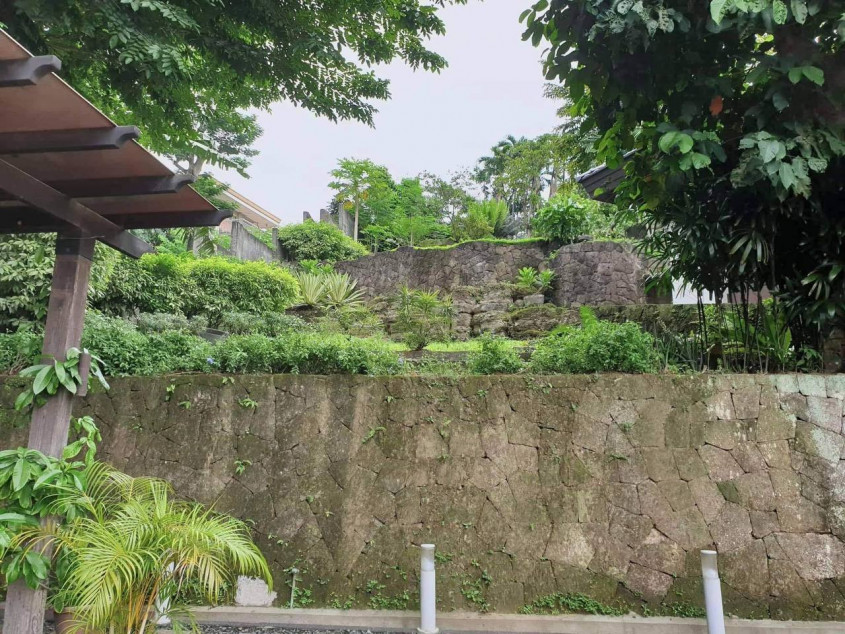 For Sale: House And Lot In Blue Ridge A Subdivision, Quezon City