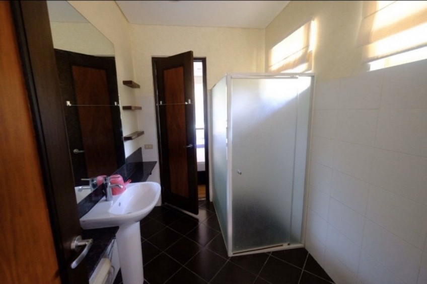 For Sale: Luxury House And Lot In Tagaytay Midlands