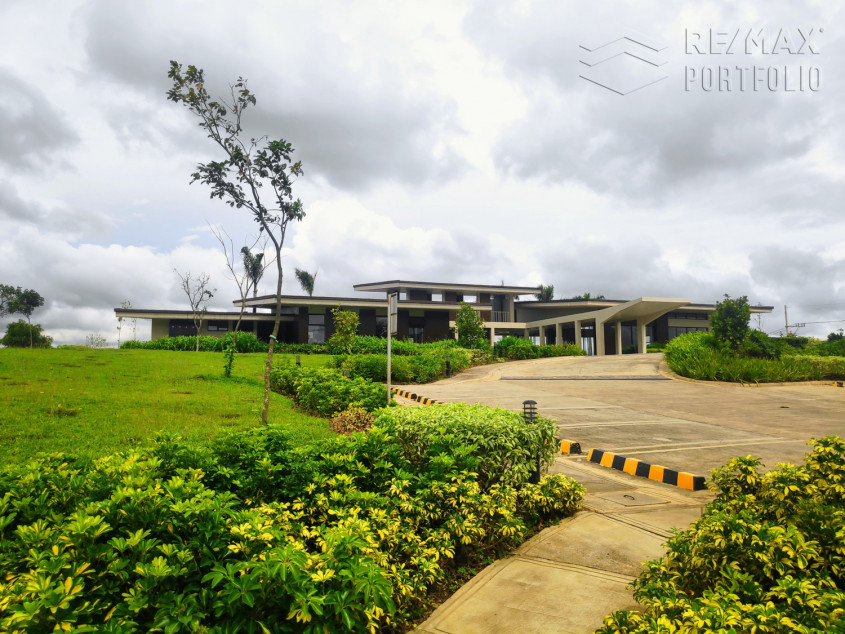 For Sale: 343 sqm Lot In Nuvali Hillcrest Estates, Sta. Rosa, Laguna