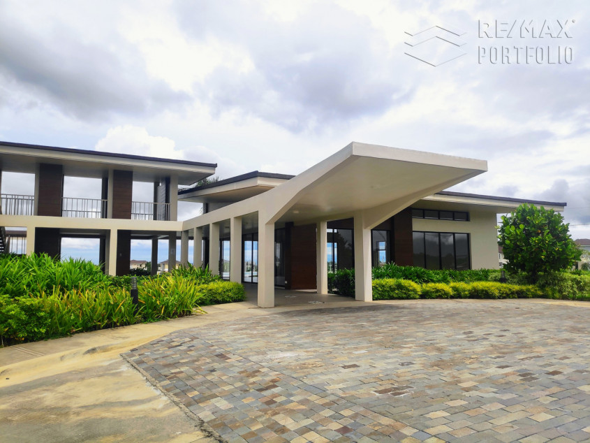 For Sale: 343 sqm Lot In Nuvali Hillcrest Estates, Sta. Rosa, Laguna