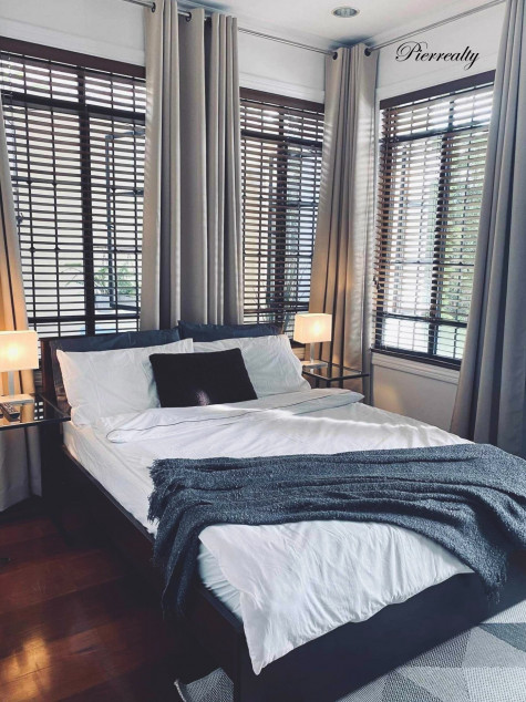 5 Bedroom For Sale at Sunset Estates along Friendship near Clark, Angeles City