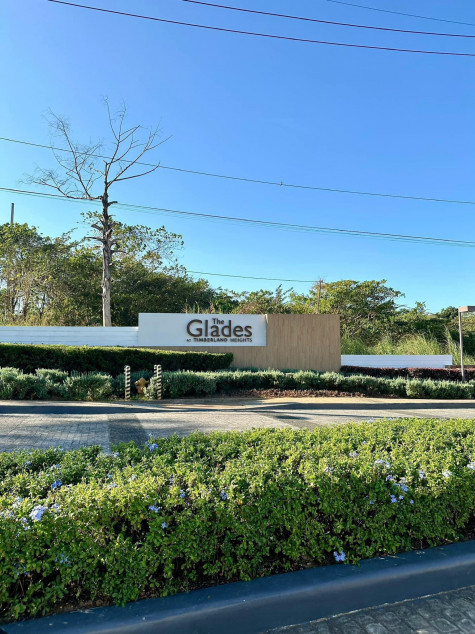 Lot For Sale In The Glades At Timberland Heights