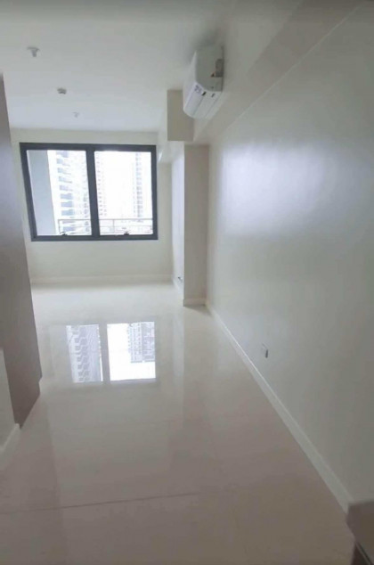 The Empress @capitol Common Studio Unit For Sale