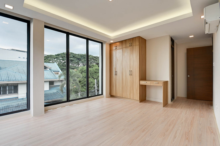 Teachers Village Townhouse For Sale In Quezon City, Near Ateneo, Up Diliman